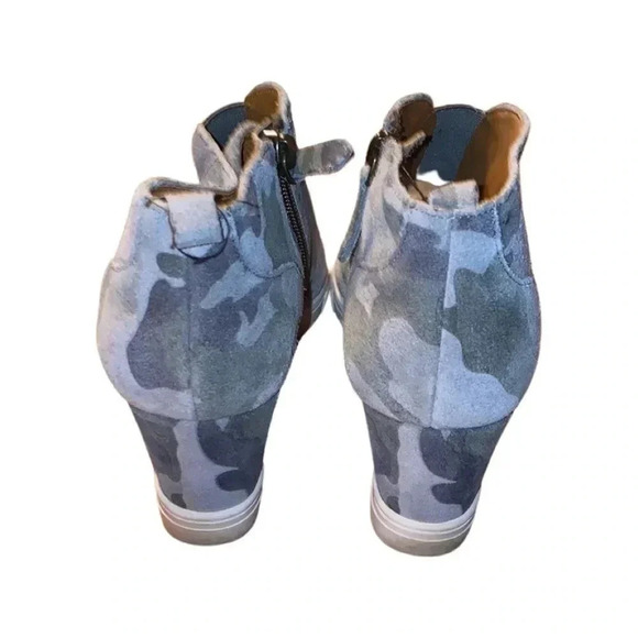 Linea Paolo Camouflage Wedge Zipper Sneaker Size 7 - Picture 6 of 7